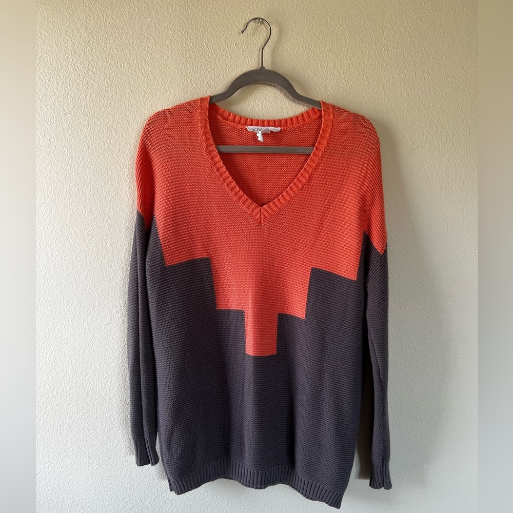 BCBG sweater tunic